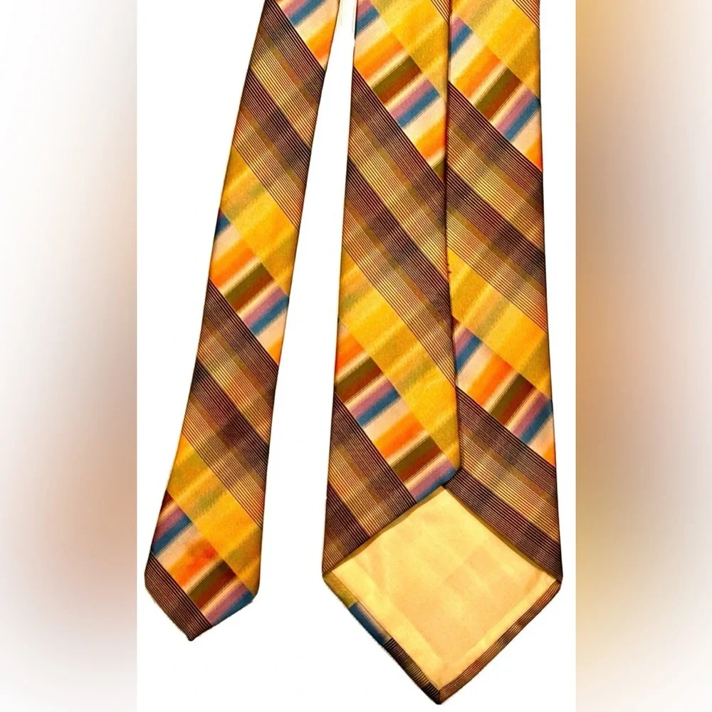 VIBRANT GEOMETRIC TIE MENS NECKTIE DESIGN VINTAGE 4.25 x 56.5 in